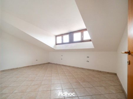 Piano 2 Mansardato - Stanza 2