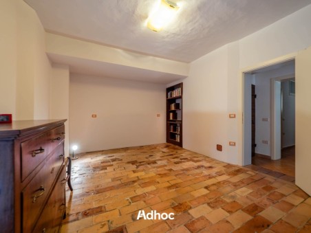 Seminterrato - Camera taverna